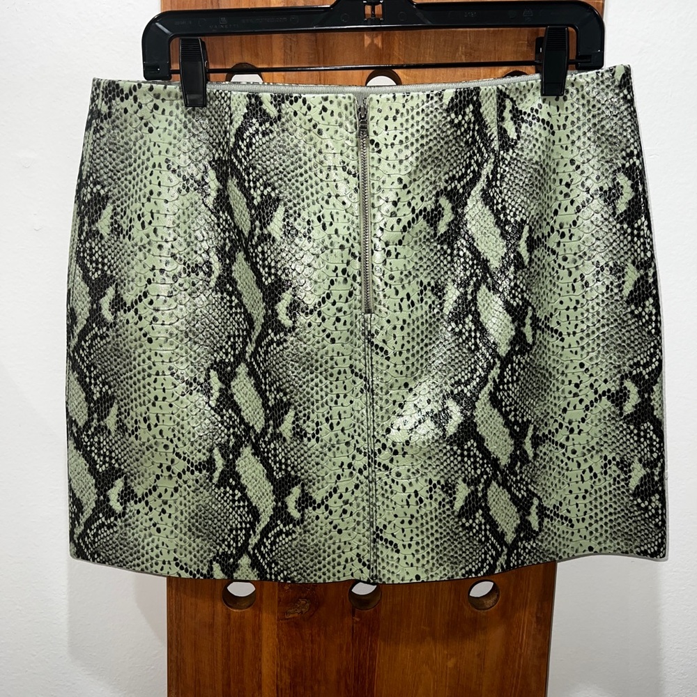 Alice + Olivia Leather Snake Embossed Mini Skirt - Picture 5 of 11